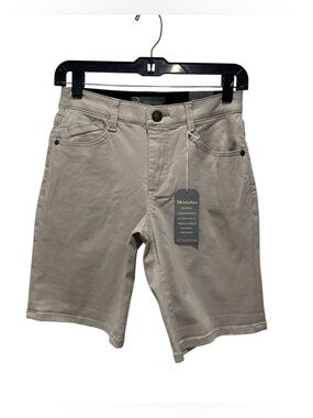 Wit & Wisdom Beige Flat-Front Men's Shorts